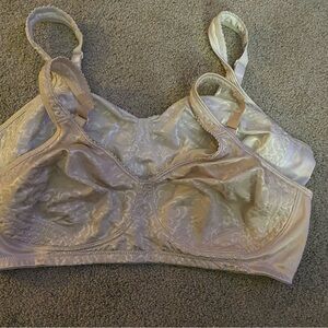 Playtex Cream and white set of 2 Floral Lace Bra